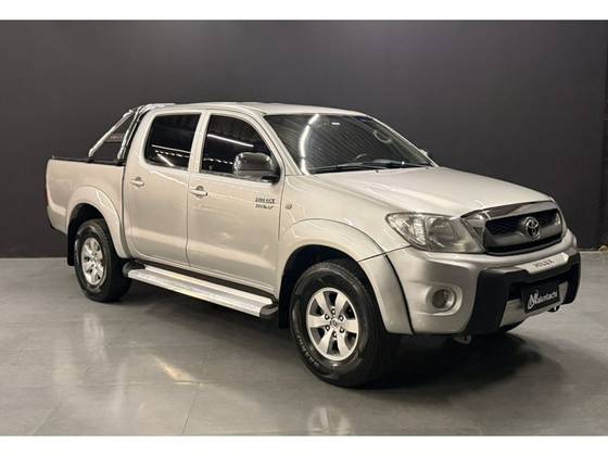 TOYOTA HILUX 2.7 SR 4X2 CD 16V GASOLINA 4P MANUAL